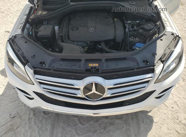 4JGDA5JB4JB195193 2018 MERCEDES-BENZ GLE White Widok komory silnika