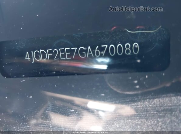 4JGDF2EE7GA670080 2016 MERCEDES-BENZ GL 350 BLUETEC Black ძრავის განყოფილების ხედი