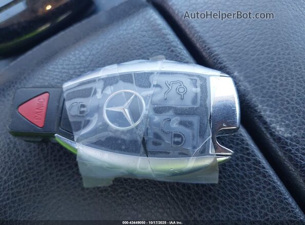 4JGDF6EE1JB074262 2018 MERCEDES-BENZ GLS 450 Серебряный Вид панели приборов