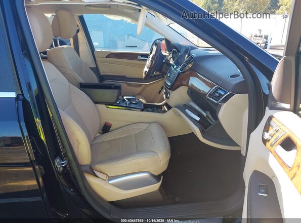 4JGDF7DE9JB120220 2018 MERCEDES-BENZ GLS 550 Черный Вид салона спереди
