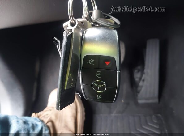 4JGFB4KB0MA325396 2021 MERCEDES-BENZ GLE 350 Белый Вид панели приборов