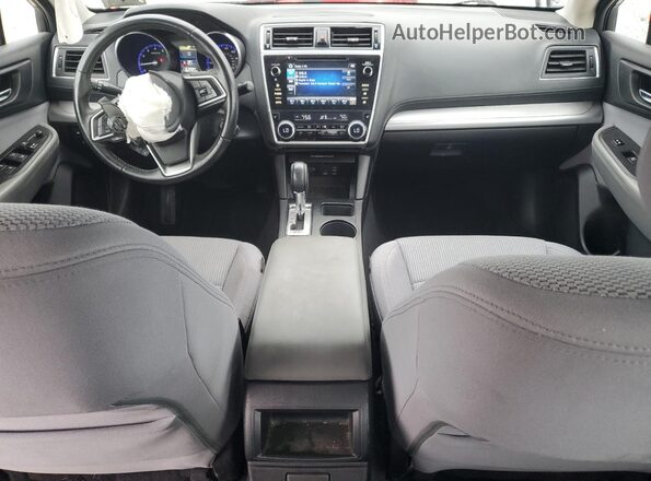 4S3BNAD66J3037052 2018 SUBARU LEGACY Charcoal Dashboard view