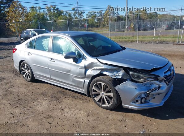 4S3BNAN61J3016754 2018 SUBARU LEGACY Silver Delantero derecho