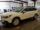 2018 Subaru Outback 2.5i Premium White vin: 4S4BSAFC7J3365474