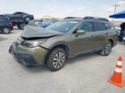 2020 Subaru Outback Premium Green vin: 4S4BTAEC8L3231378