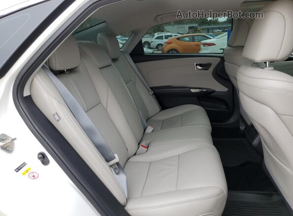 4T1BD1EB0JU062548 2018 TOYOTA AVALON Белый Вид задних сидений