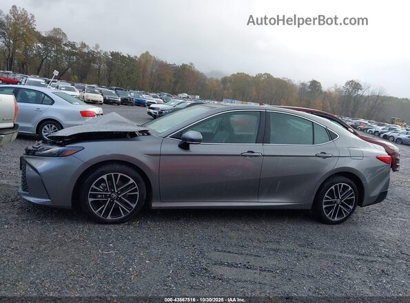 4T1DAACKXSU551416 2025 TOYOTA LE Silver Widok wnętrza 360 stopni