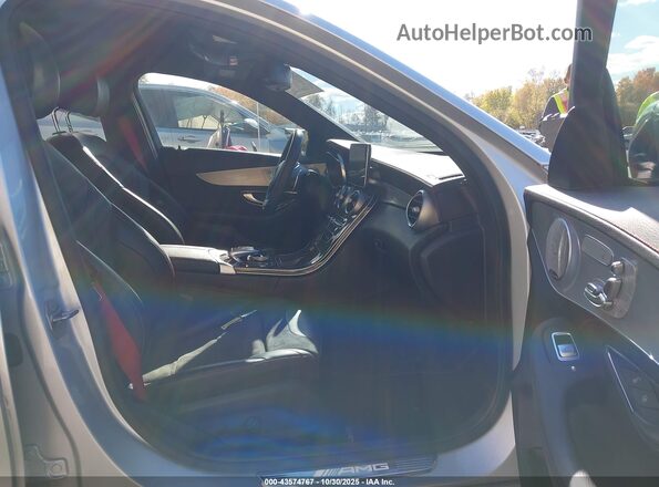 55SWF6EB4HU181590 2017 MERCEDES-BENZ AMG C 43 Silver Front interior view