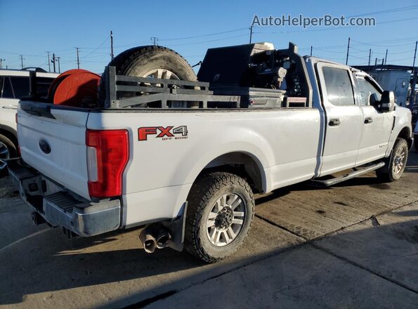 1FT7W2BT0HEE58765 2017 FORD F250 Белый Передняя правая четверть