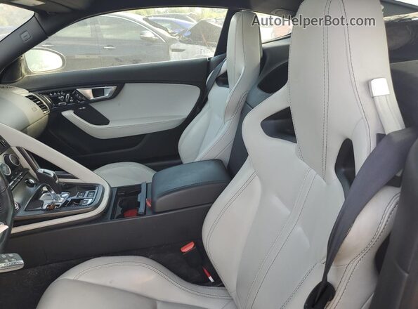SAJWJ6BV8G8K29297 2016 JAGUAR F-TYPE Red Widok wnętrza z tyłu