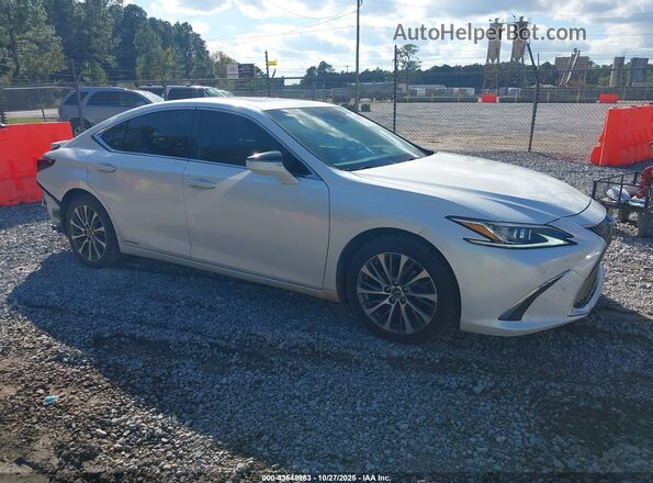 58AD21B16LU007866 2020 LEXUS ES 300H Белый Передняя правая четверть