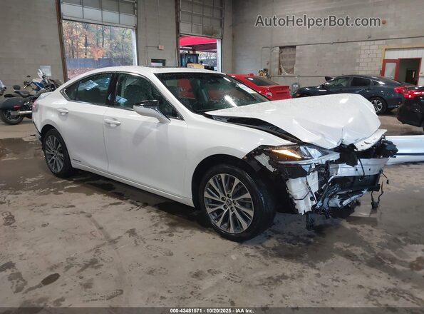 58ADA1C14MU012406 2021 LEXUS ES 300H Белый Передняя правая четверть