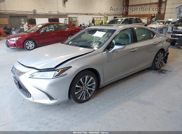 58ADA1C16MU008020 2021 LEXUS ES 300H Silver Przód lewy