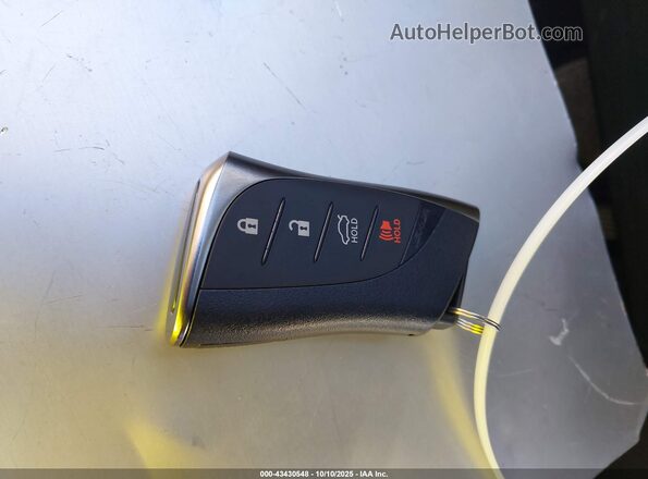 58ADA1C16SU070787 2025 LEXUS ES 300H Черный Вид панели приборов