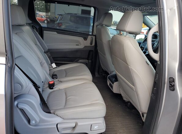 5FNRL6H70MB024437 2021 HONDA ODYSSEY Серебряный Вид задней части салона