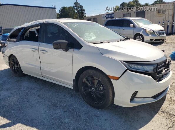 5FNRL6H72RB067314 2024 HONDA ODYSSEY Белый Передняя правая четверть