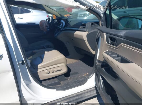 5FNRL6H7XMB033145 2021 HONDA ODYSSEY White Front interior view
