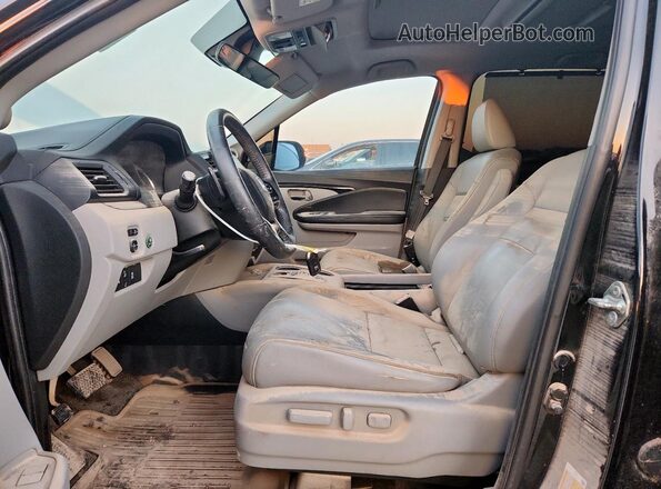 5FNYF6H96KB019549 2019 HONDA PILOT Black Front interior view