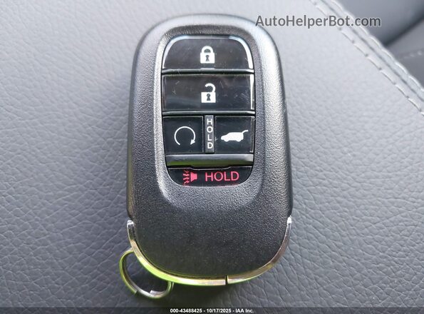 5FNYG1H44SB143890 2025 HONDA PILOT Серый Вид панели приборов