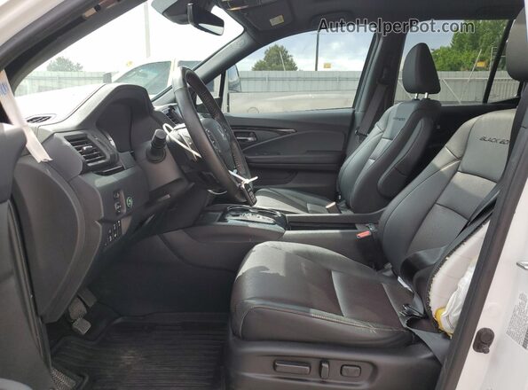 5FPYK3F8XPB011781 2023 HONDA RIDGELINE Белый Вид салона спереди