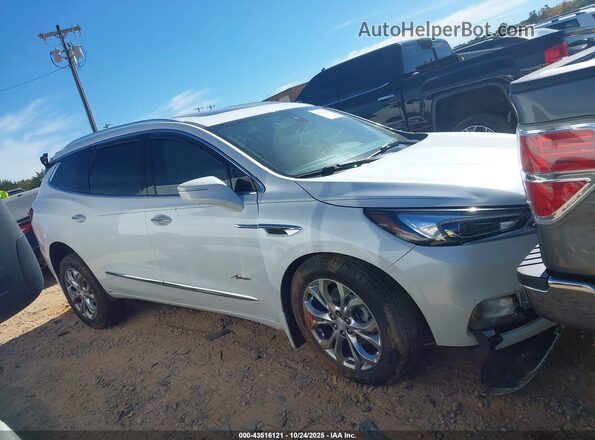 5GAEVCKW1MJ149044 2021 BUICK ENCLAVE White Widok wnętrza z tyłu