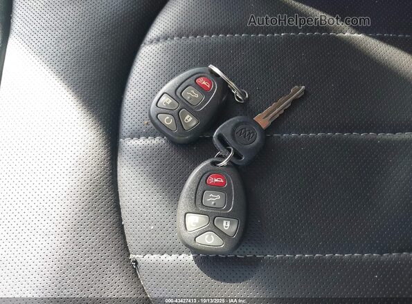 5GAKRCKD7HJ328023 2017 BUICK ENCLAVE Белый Вид панели приборов