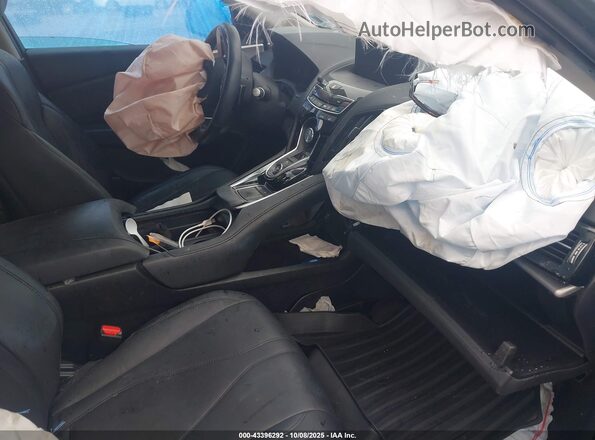 5J8TC2H34PL018767 2023 ACURA RDX Серебряный Вид салона спереди