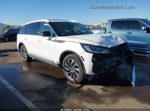 5LM5J6WC1SGL18168 2025 LINCOLN AVIATOR Белый Передняя правая четверть