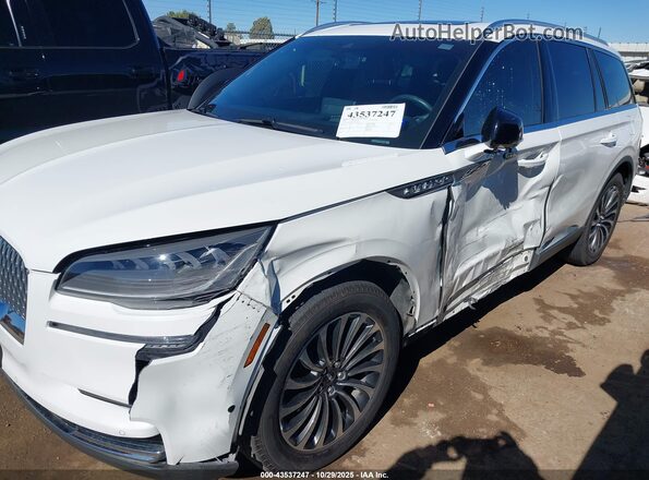 5LM5J7WC9NGL16436 2022 LINCOLN AVIATOR Белый Вид спереди