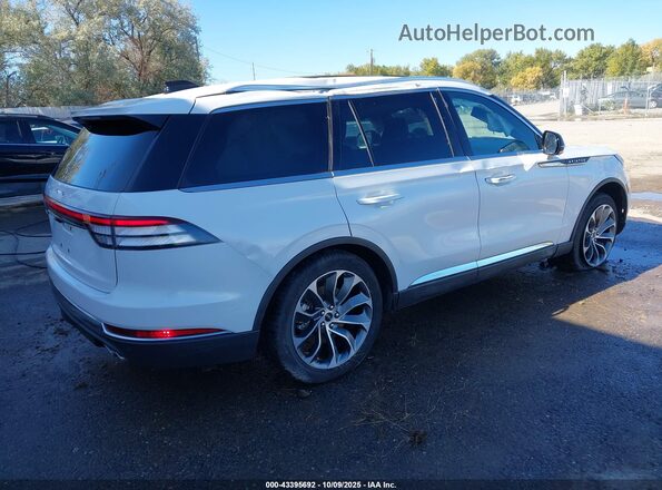 5LM5J7XC8SGL10654 2025 LINCOLN AVIATOR Белый Задняя правая четверть