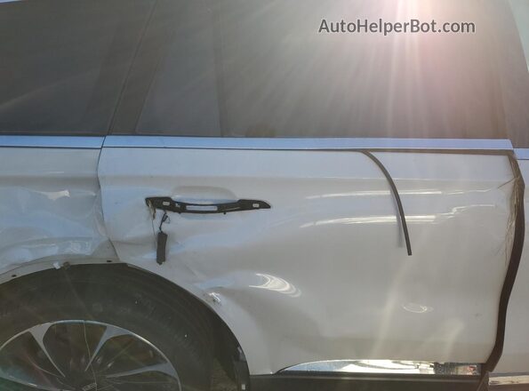 5LM5J7XC9RGL01696 2024 LINCOLN AVIATOR Белый Вид задней части салона