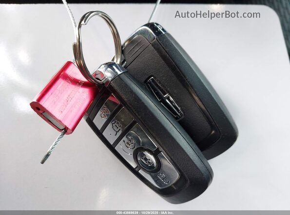5LM5J7XCXMGL12926 2021 LINCOLN AVIATOR Черный Вид панели приборов
