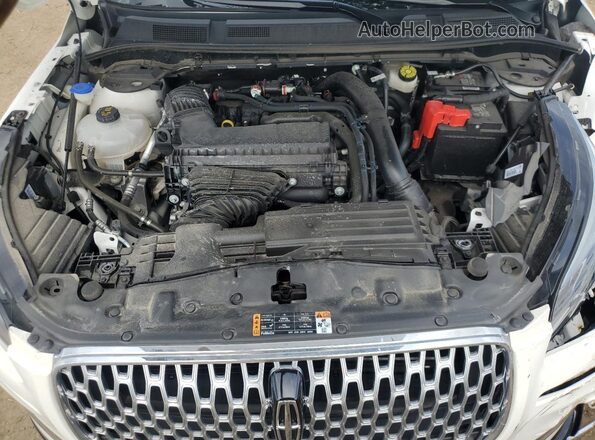 5LMCJ1DA5RUL22604 2024 LINCOLN CORSAIR White Engine compartment view