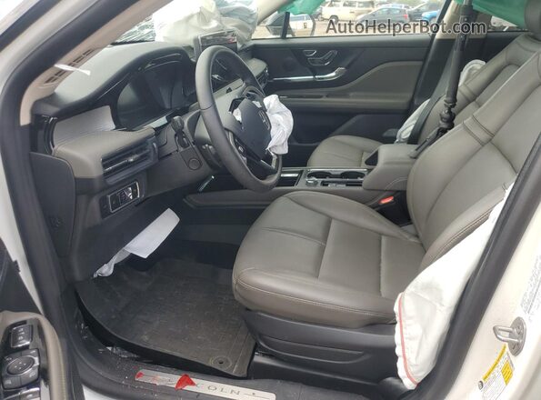 5LMCJ1DA5RUL22604 2024 LINCOLN CORSAIR White Front interior view