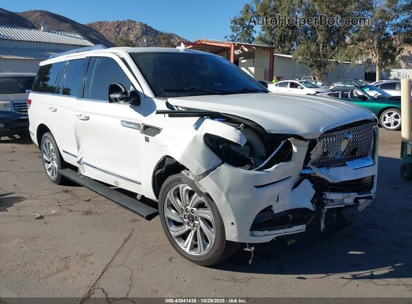 5LMJJ2LG6REL12340 2024 LINCOLN NAVIGATOR White Передня права чверть