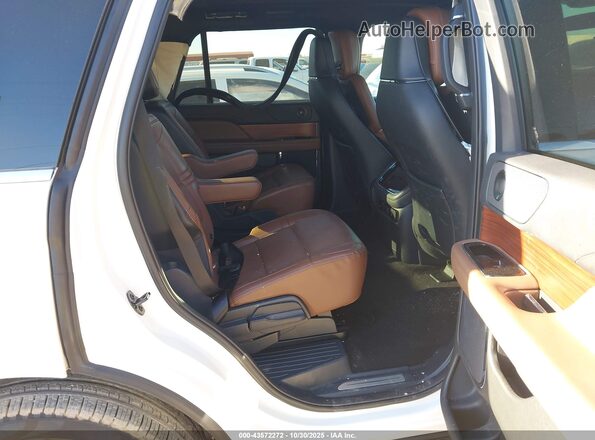 5LMJJ2LG7REL24559 2024 LINCOLN NAVIGATOR Белый Вид наклейки с VIN-кодом