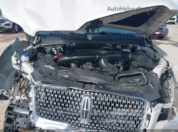 5LMJJ2NG6REL02677 2024 LINCOLN NAVIGATOR Белый Вид сзади