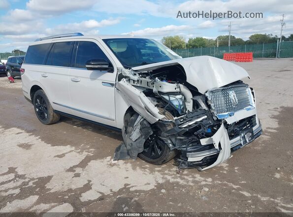 5LMJJ2NG6REL02677 2024 LINCOLN NAVIGATOR Белый Передняя правая четверть