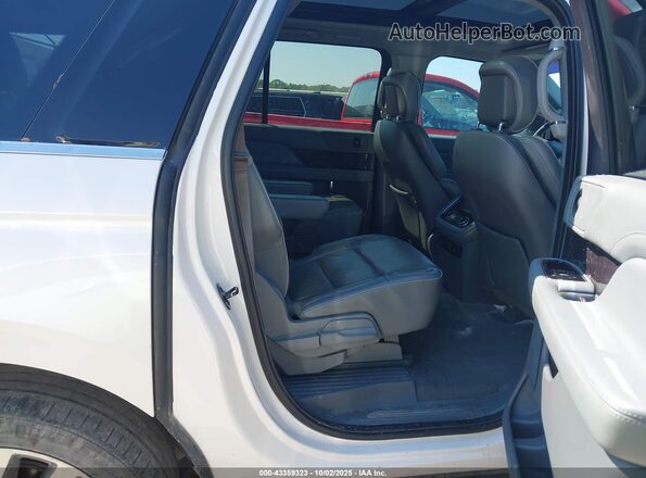5LMJJ3HT8KEL14611 2019 LINCOLN NAVIGATOR L White Vista de la etiqueta del VIN