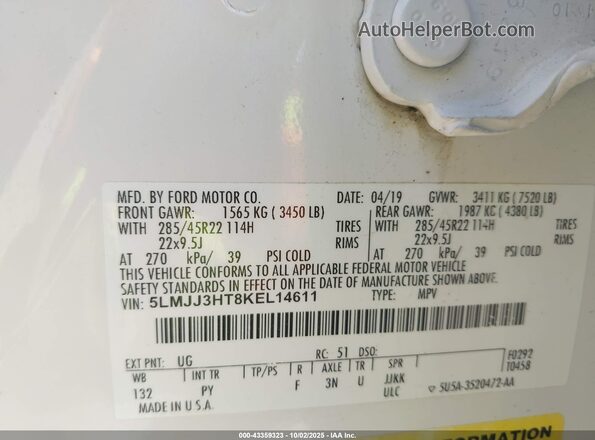 5LMJJ3HT8KEL14611 2019 LINCOLN NAVIGATOR L White Vista del compartimento del motor