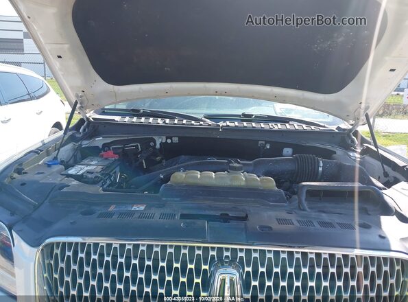 5LMJJ3HT8KEL14611 2019 LINCOLN NAVIGATOR L White Vista trasera