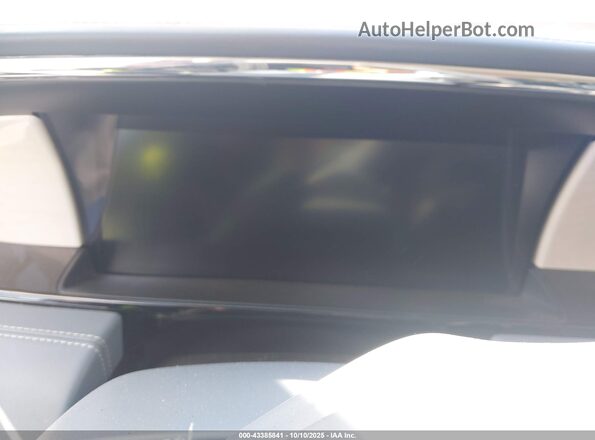 5LMJJ3TTXLEL22282 2020 LINCOLN NAVIGATOR Light Blue Widok tylnych siedzeń