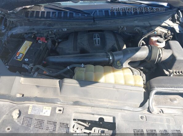 5LMJJ3TTXLEL22282 2020 LINCOLN NAVIGATOR Light Blue Widok z tyłu