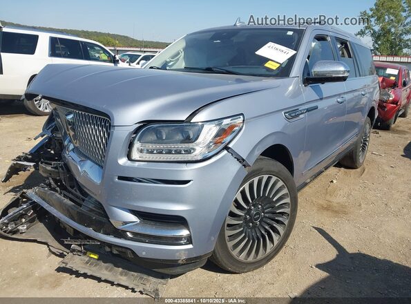 5LMJJ3TTXLEL22282 2020 LINCOLN NAVIGATOR Light Blue Przód lewy
