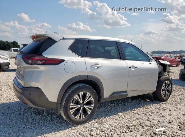 5N1AT3BAXMC830679 2021 NISSAN ROGUE Silver Trasero derecho