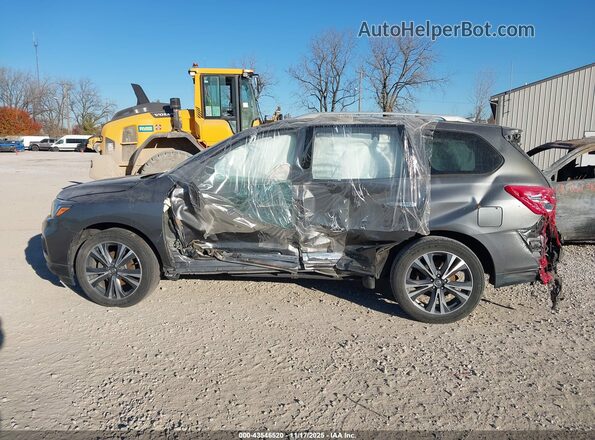 5N1DR2DN0LC611069 2020 NISSAN PATHFINDER Gray Rear interior view