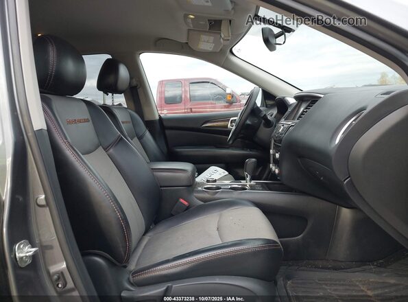 5N1DR2MM0KC653103 2019 NISSAN PATHFINDER Серый Вид салона спереди