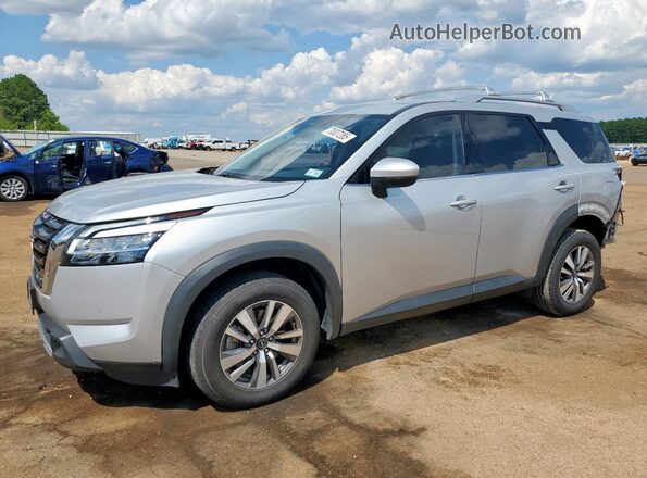 5N1DR3CA5PC222051 2023 NISSAN PATHFINDER Silver Przód lewy