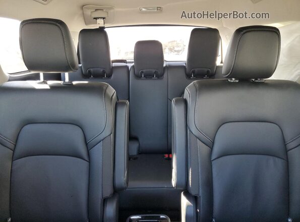 5N1DR3CD6SC232638 2025 NISSAN PATHFINDER Gray Widok tylnych siedzeń
