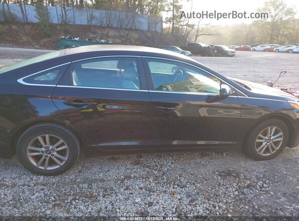 5NPE24AF2HH474153 2017 HYUNDAI SONATA Черный Вид задней части салона